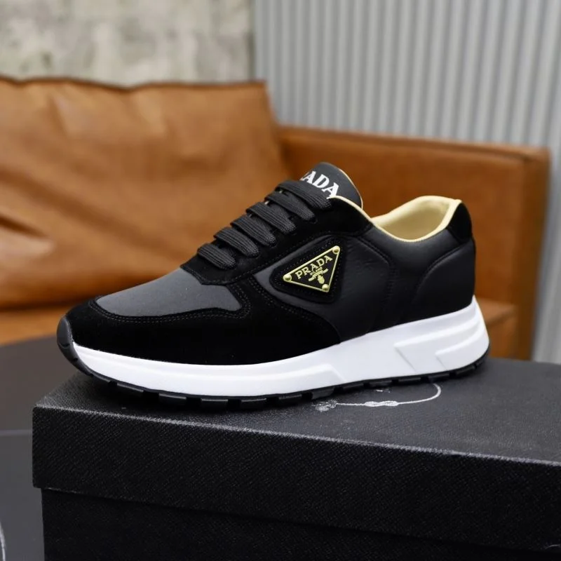 Reliable Prada Low Shoes 35418