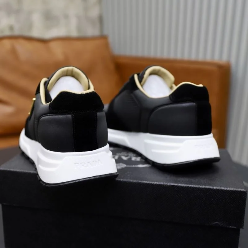 Reliable Prada Low Shoes 35418