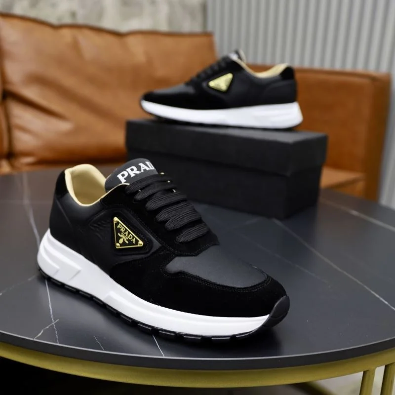 Reliable Prada Low Shoes 35418