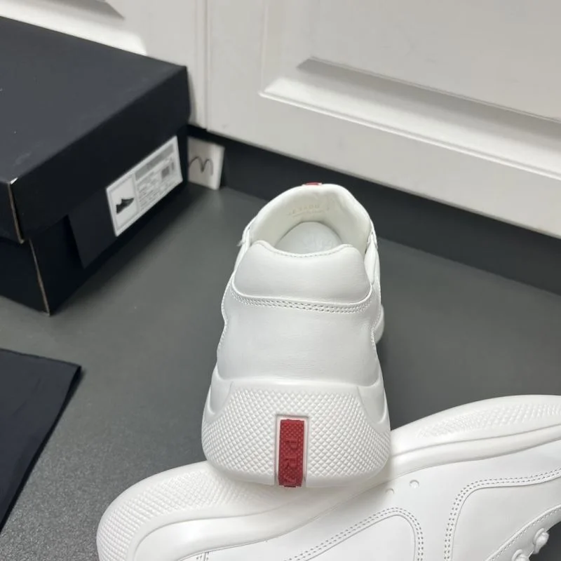 MultiPurpose Prada Low Shoes 35388