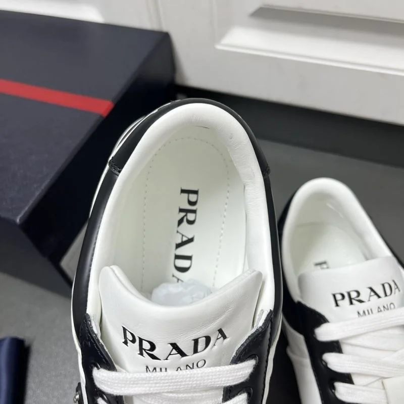SmoothTexture Prada Low Shoes 35387