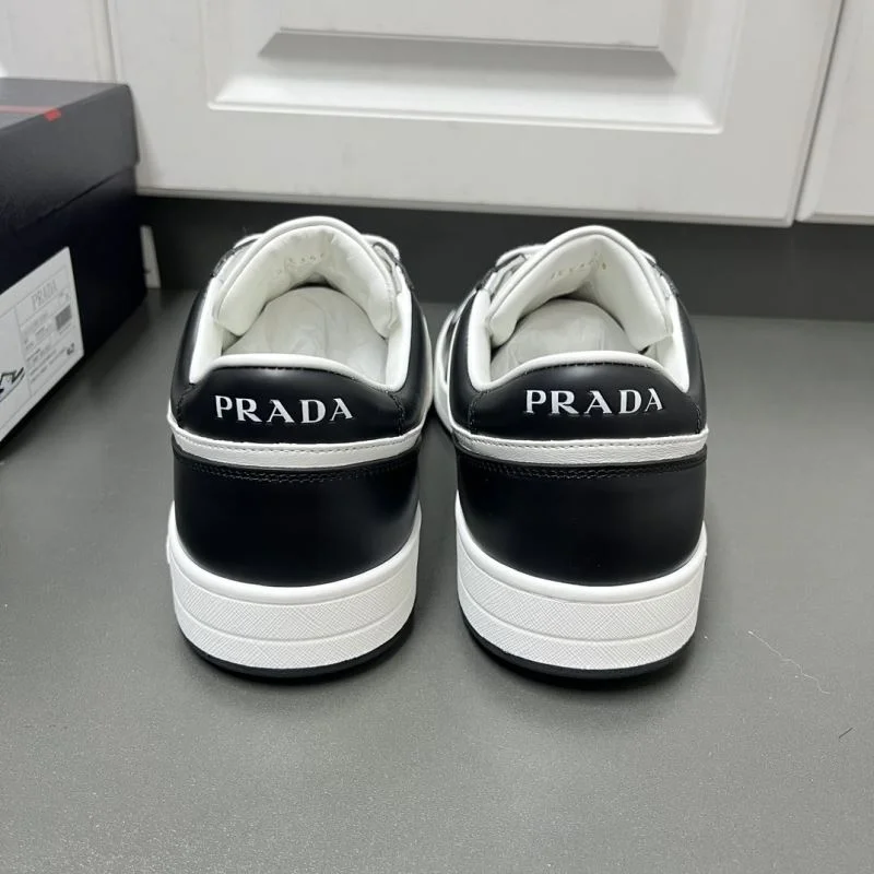 SmoothTexture Prada Low Shoes 35387
