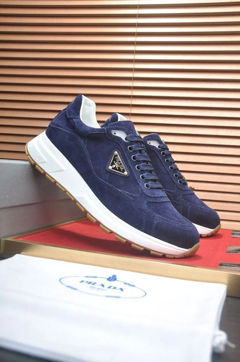 Durable Prada Low Shoes 35384