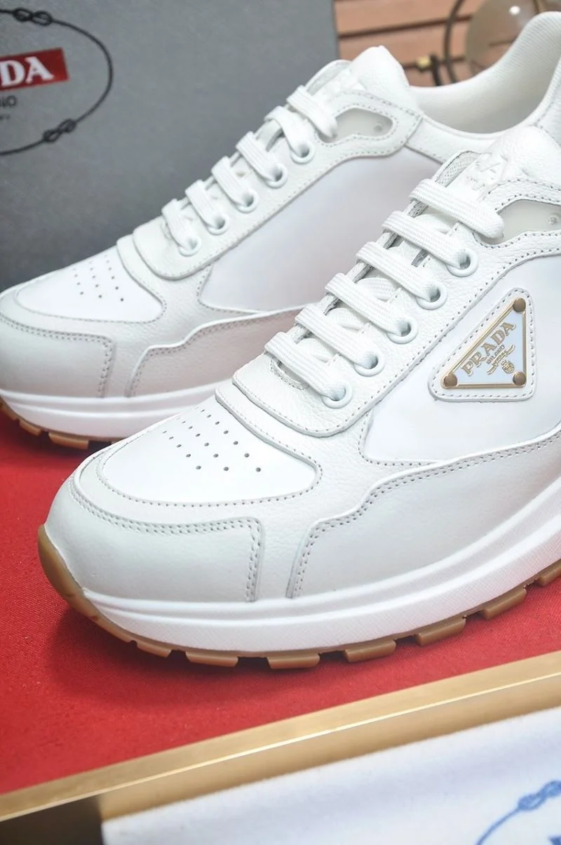 Prada Low Shoes OnTrend 35382