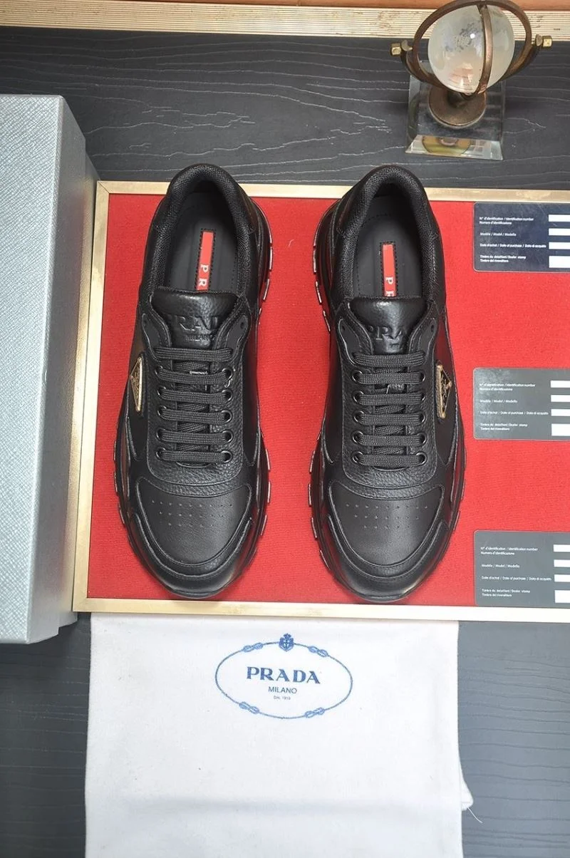 Prada Low Shoes UrbanStyle 35380