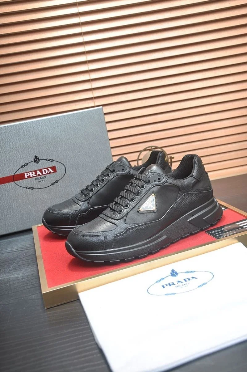 Prada Low Shoes UrbanStyle 35380