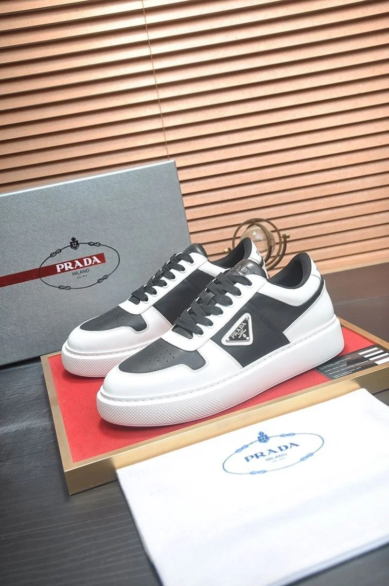 Prada Low Shoes Durable 35366