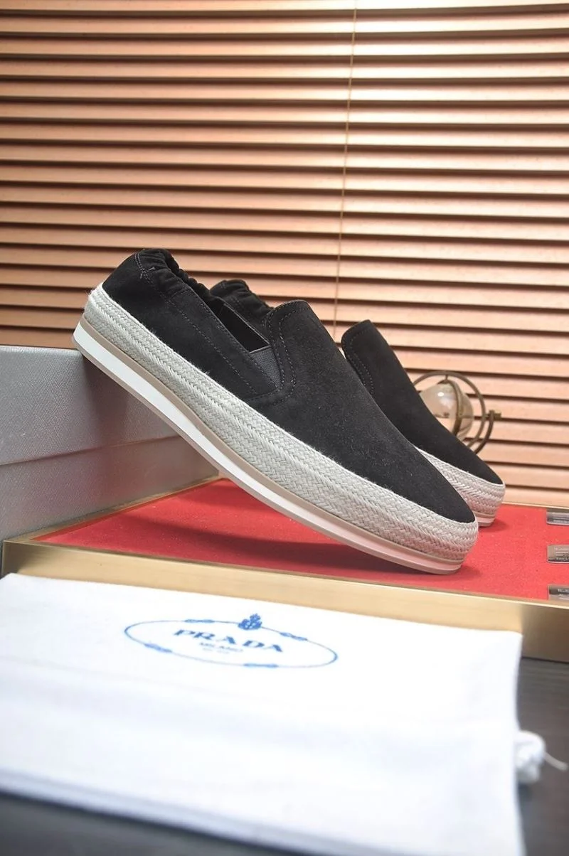 Lightweight Prada Low Shoes 35371