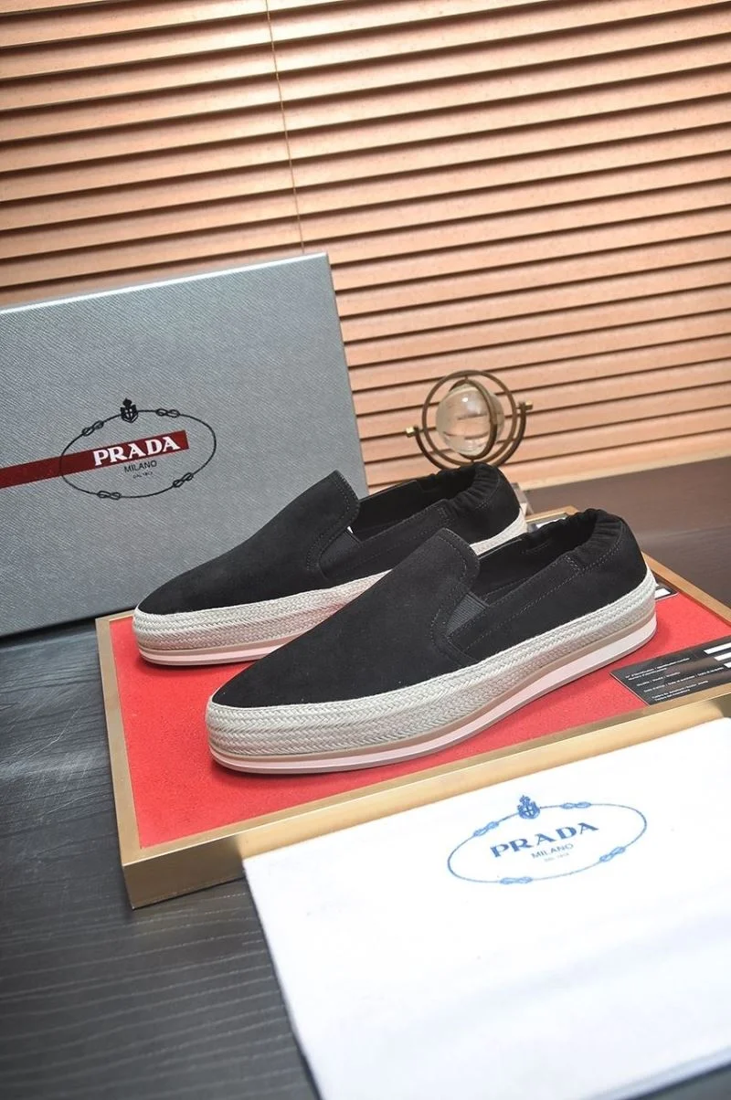Lightweight Prada Low Shoes 35371