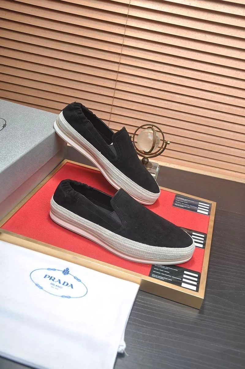 Lightweight Prada Low Shoes 35371