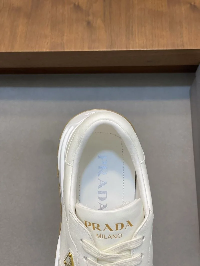 Prada Low Shoes UrbanStyle 35377