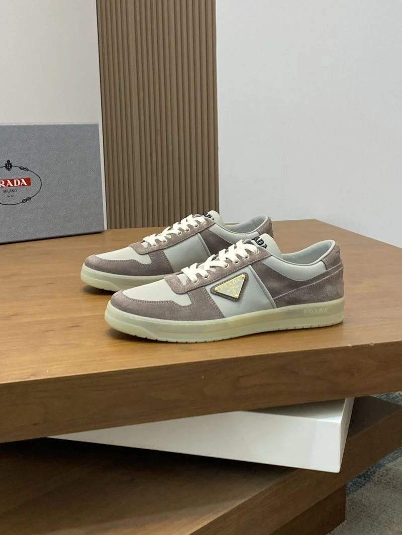 Prada Low Shoes DailyWear 35357