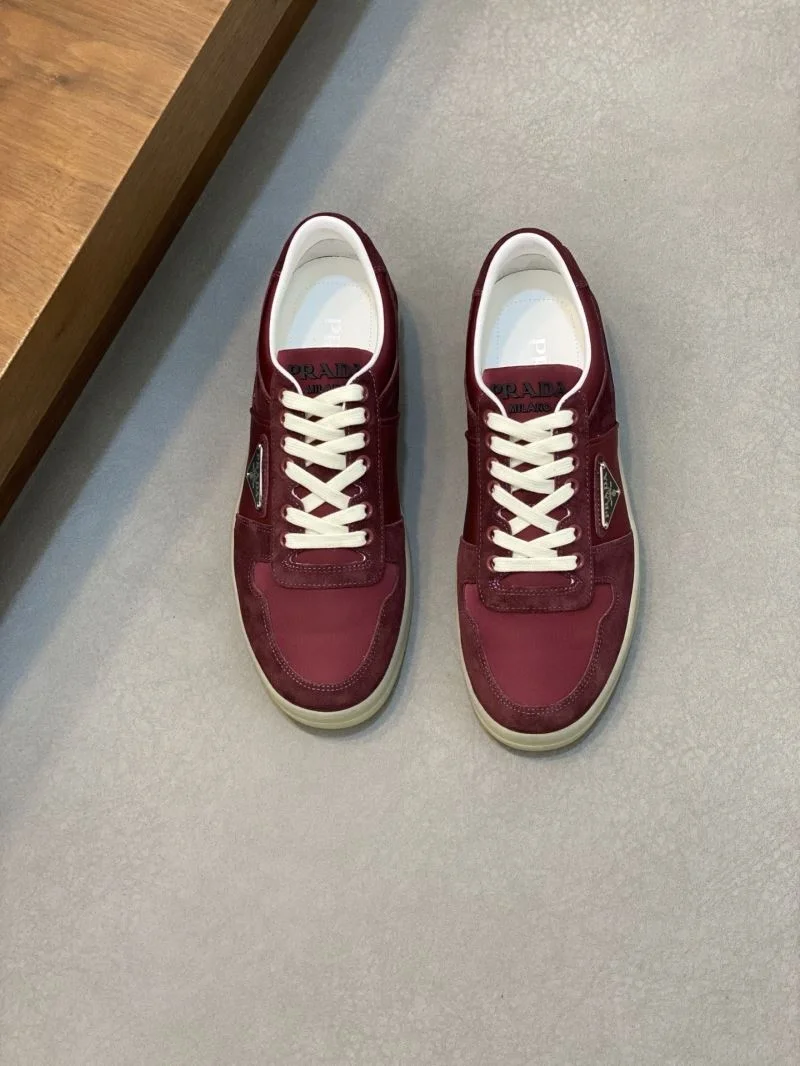 Prada Low Shoes Attractive 35368