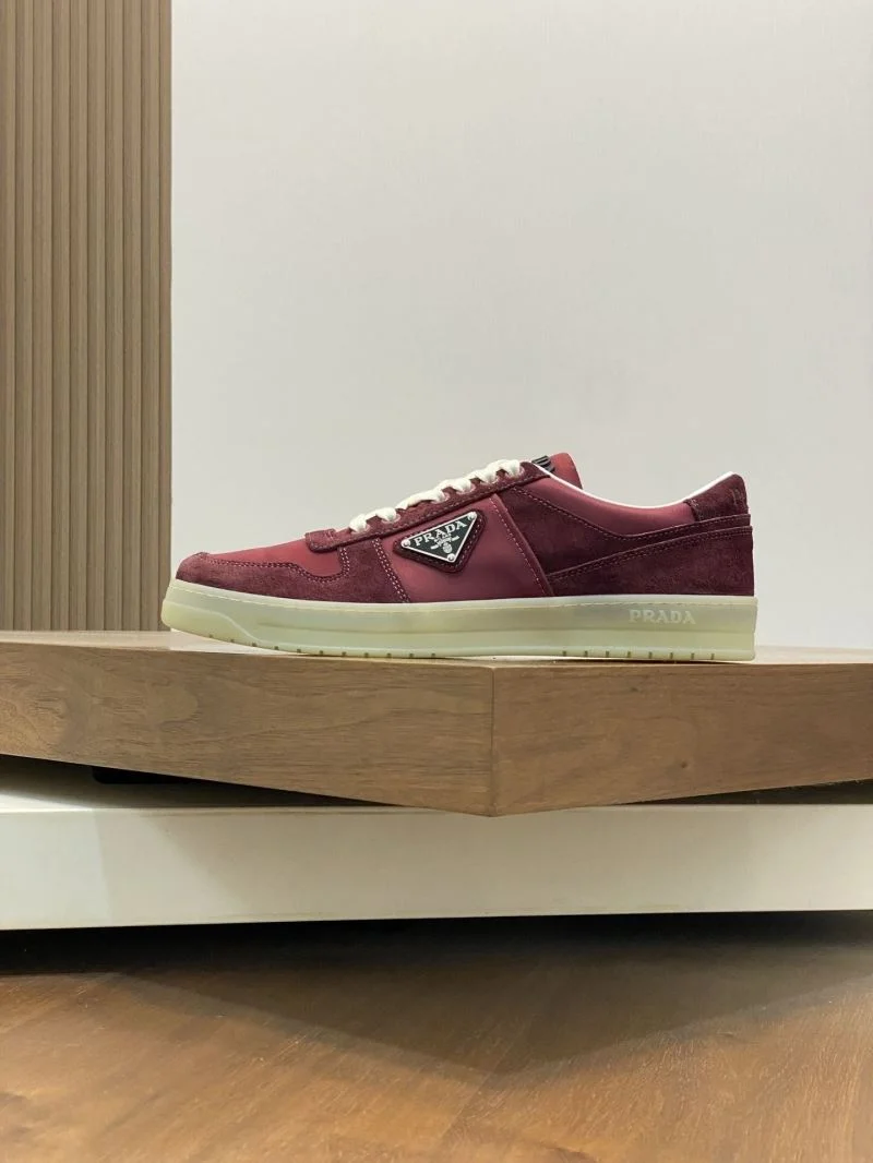 Prada Low Shoes Attractive 35368