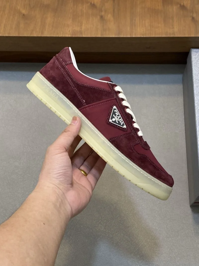 Prada Low Shoes Attractive 35368