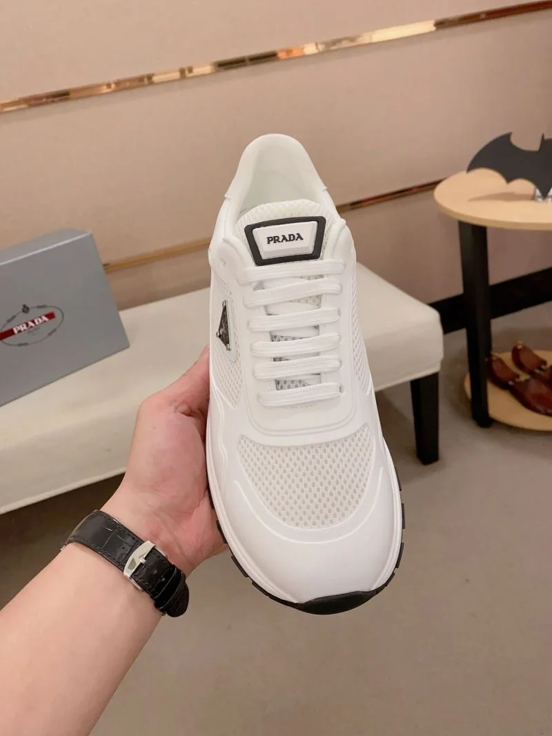 Prada Low Shoes Bold 35340