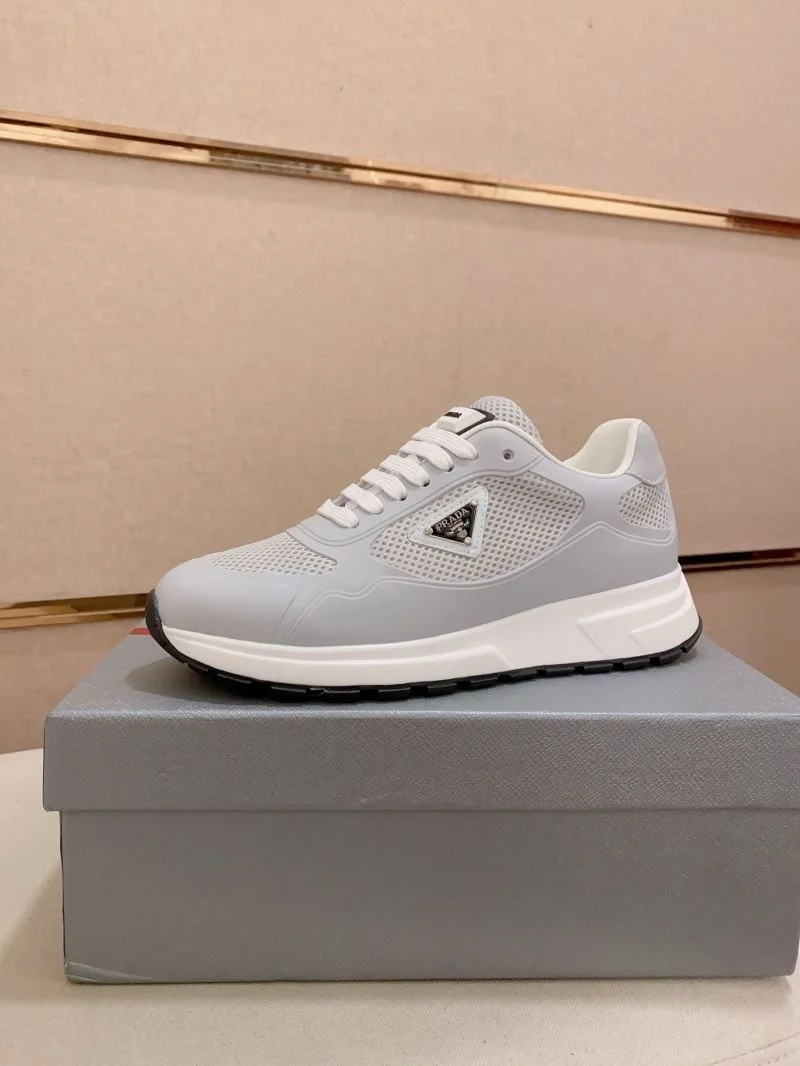 Prada Low Shoes Trendsetting 35339