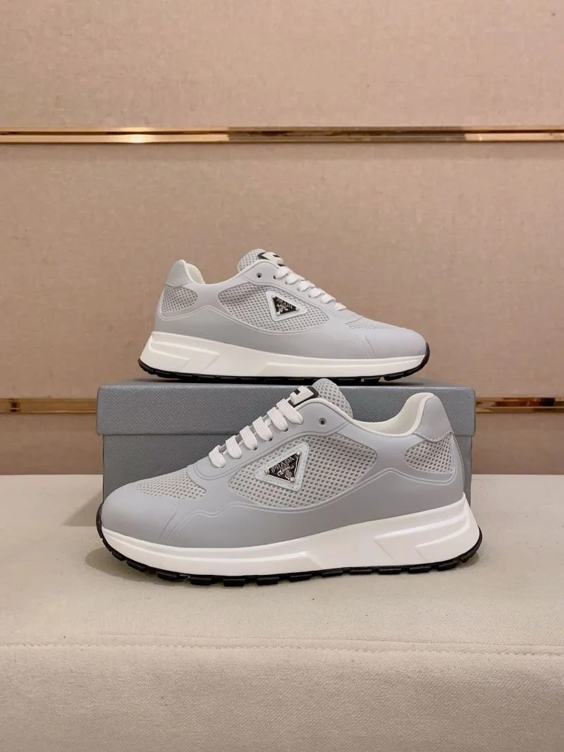 Prada Low Shoes Trendsetting 35339