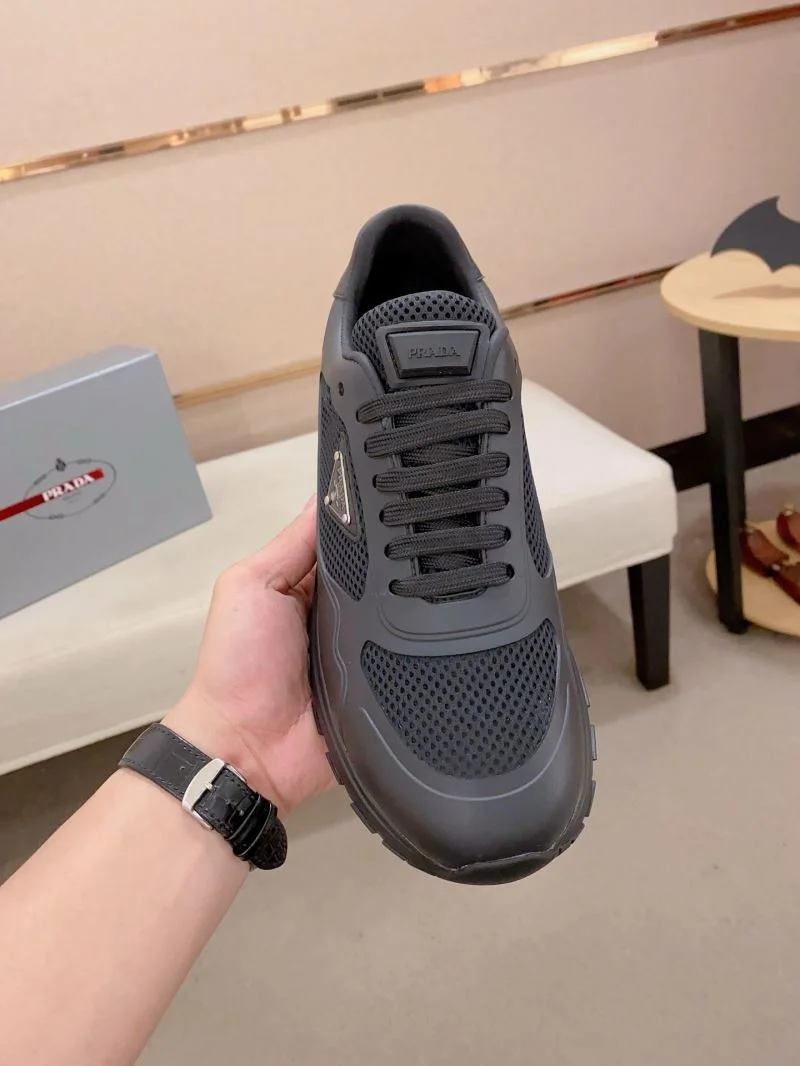 Modern Prada Low Shoes 35330