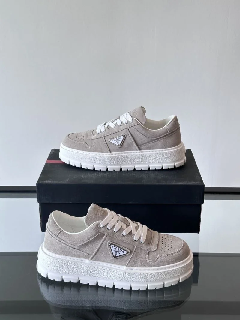 MultiPurpose Prada Low Shoes 35315