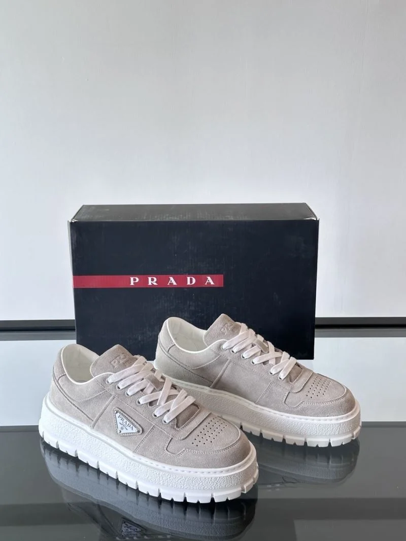 MultiPurpose Prada Low Shoes 35315