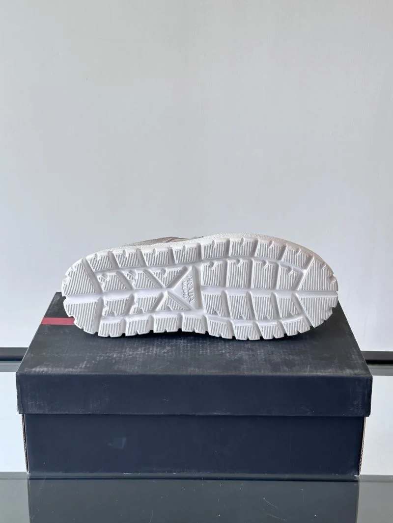 MultiPurpose Prada Low Shoes 35315