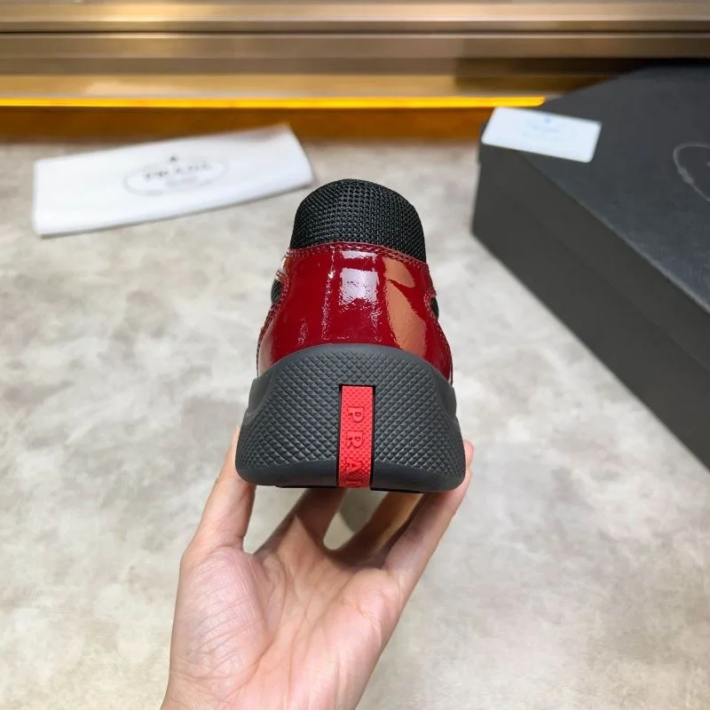 Effortless Prada Low Shoes 35312