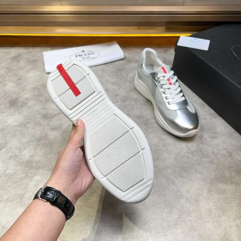 Attractive Prada Low Shoes 35309