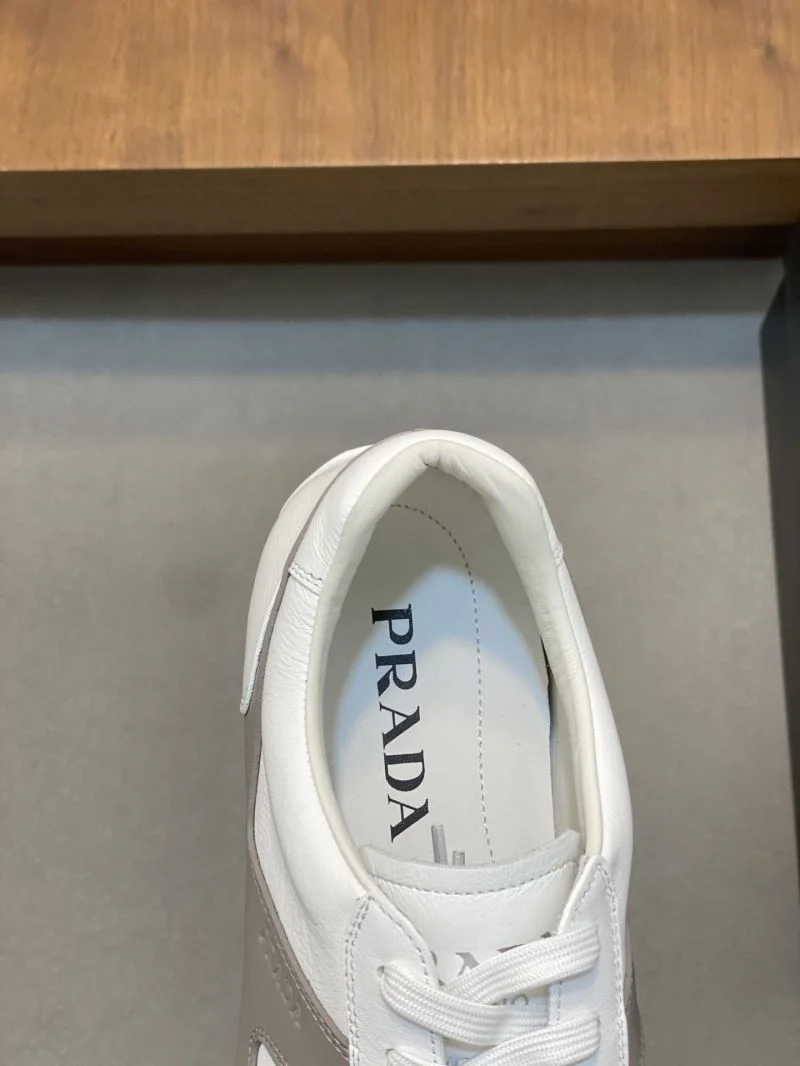 Modern Prada Low Shoes 35310