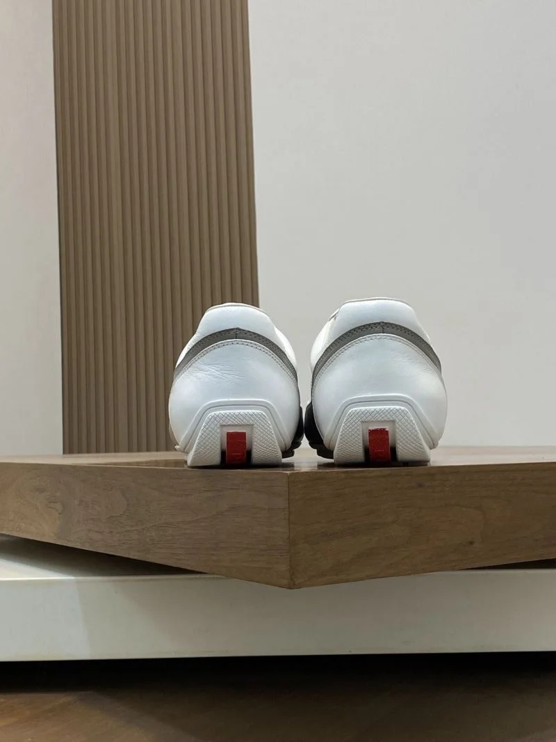 Modern Prada Low Shoes 35310