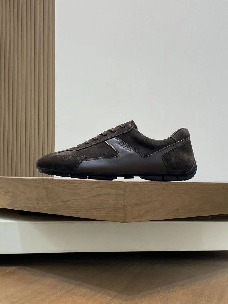 Trendy Prada Low Shoes 35303