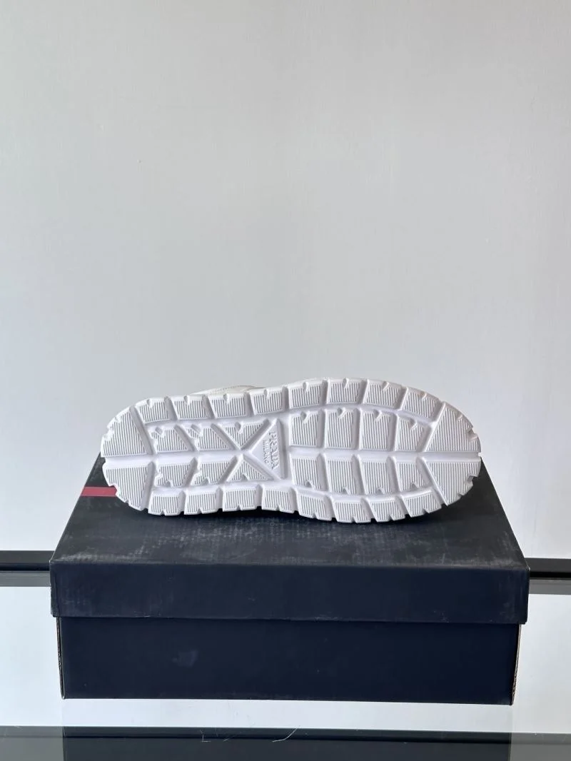 Lightweight Prada Low Shoes 35302