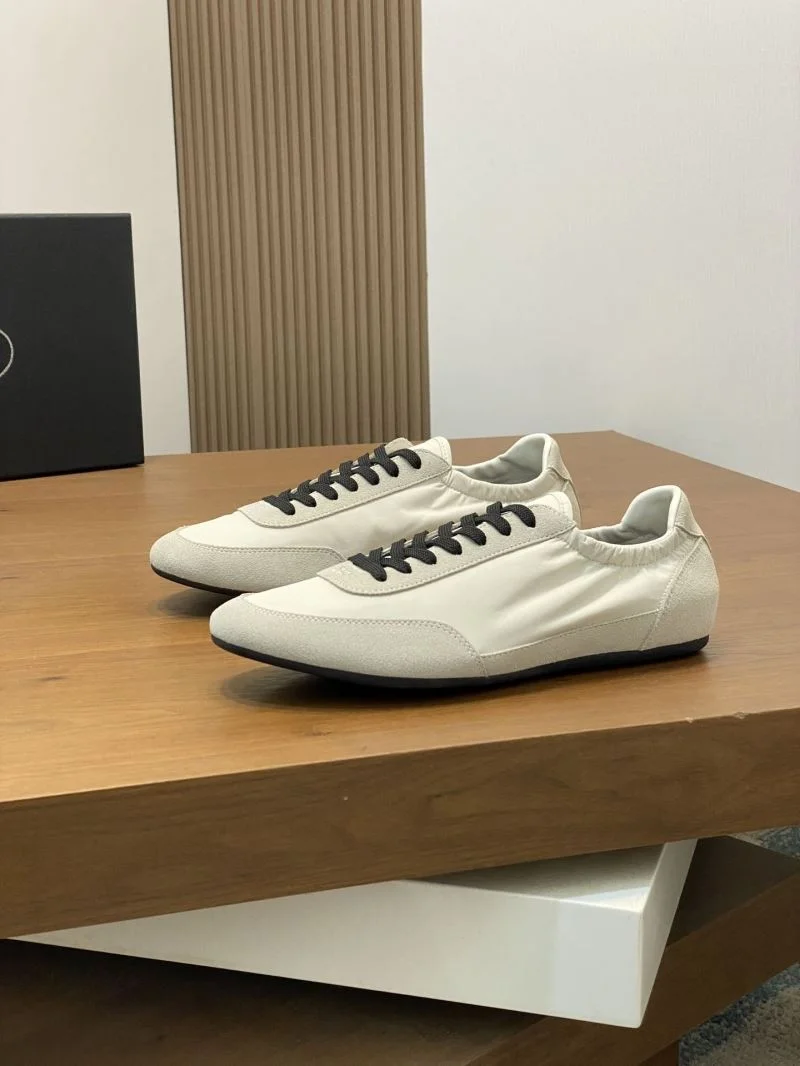 Sophisticated Prada Low Shoes 35285