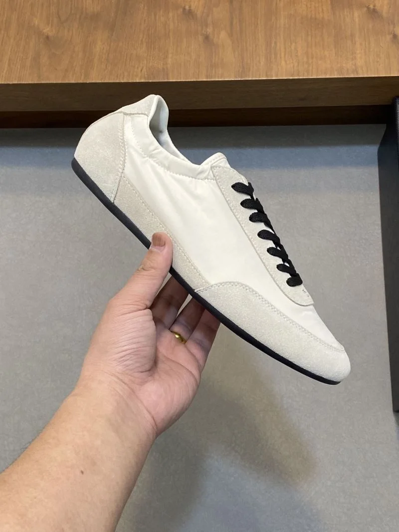 Sophisticated Prada Low Shoes 35285