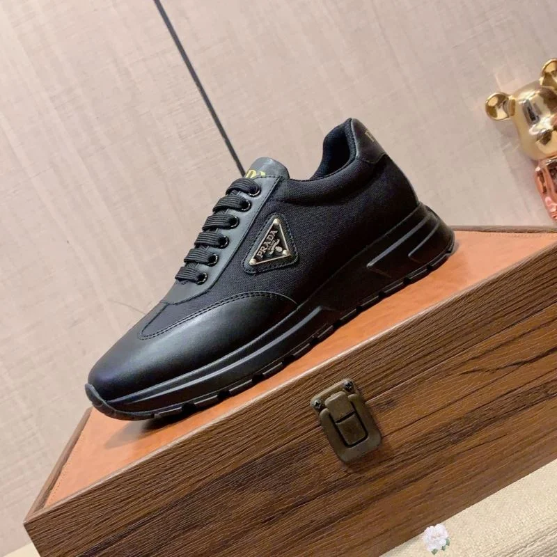 HighPerformance Prada Low Shoes 35288