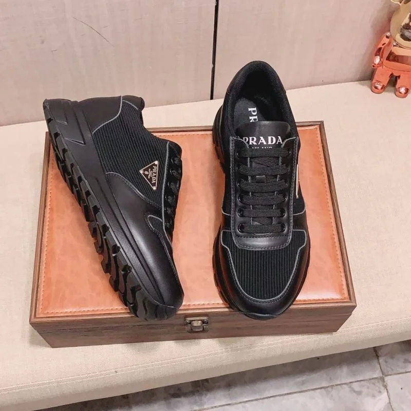 EyeCatching Prada Low Shoes 35290