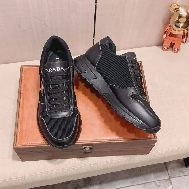 EyeCatching Prada Low Shoes 35290