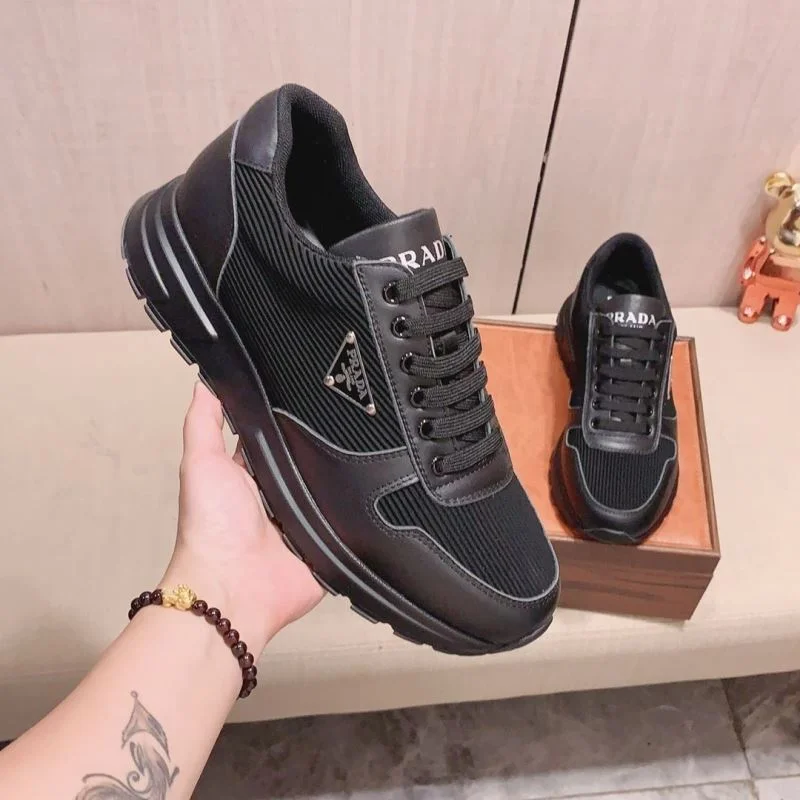 EyeCatching Prada Low Shoes 35290