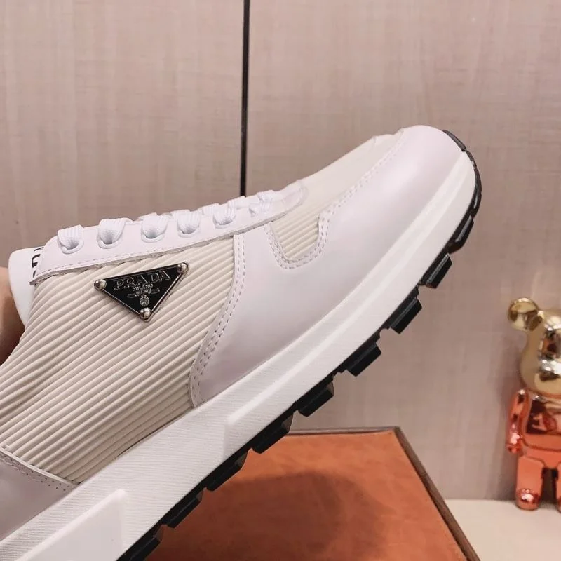Prada Low Shoes Attractive 35294