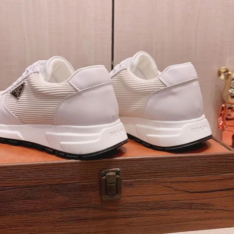 Prada Low Shoes Attractive 35294