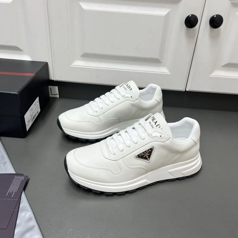 Attractive Prada Low Shoes 35268