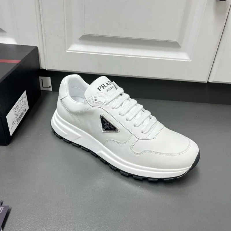 Attractive Prada Low Shoes 35268