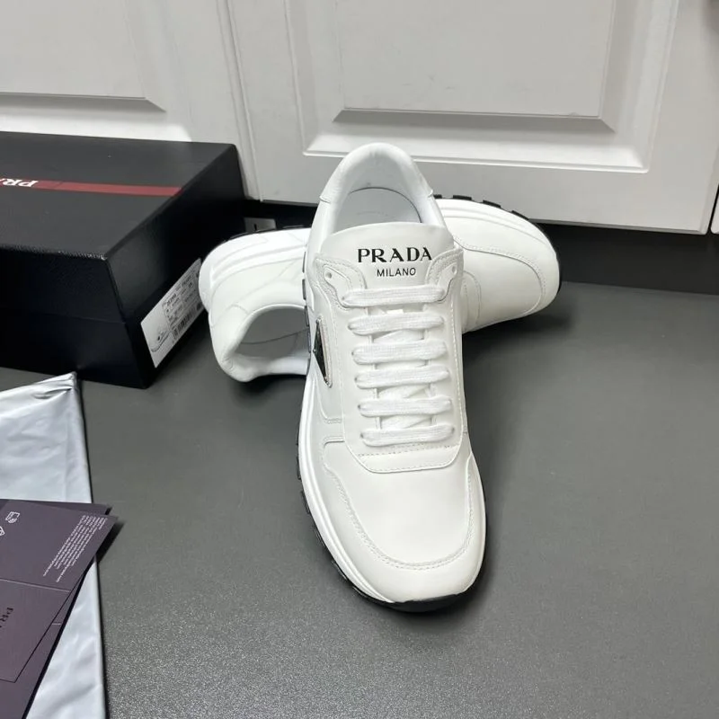 Attractive Prada Low Shoes 35268