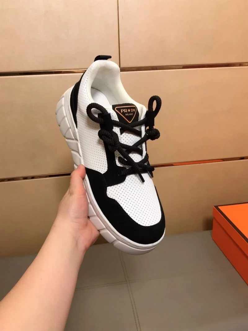 Prada Low Shoes Stylish 35266