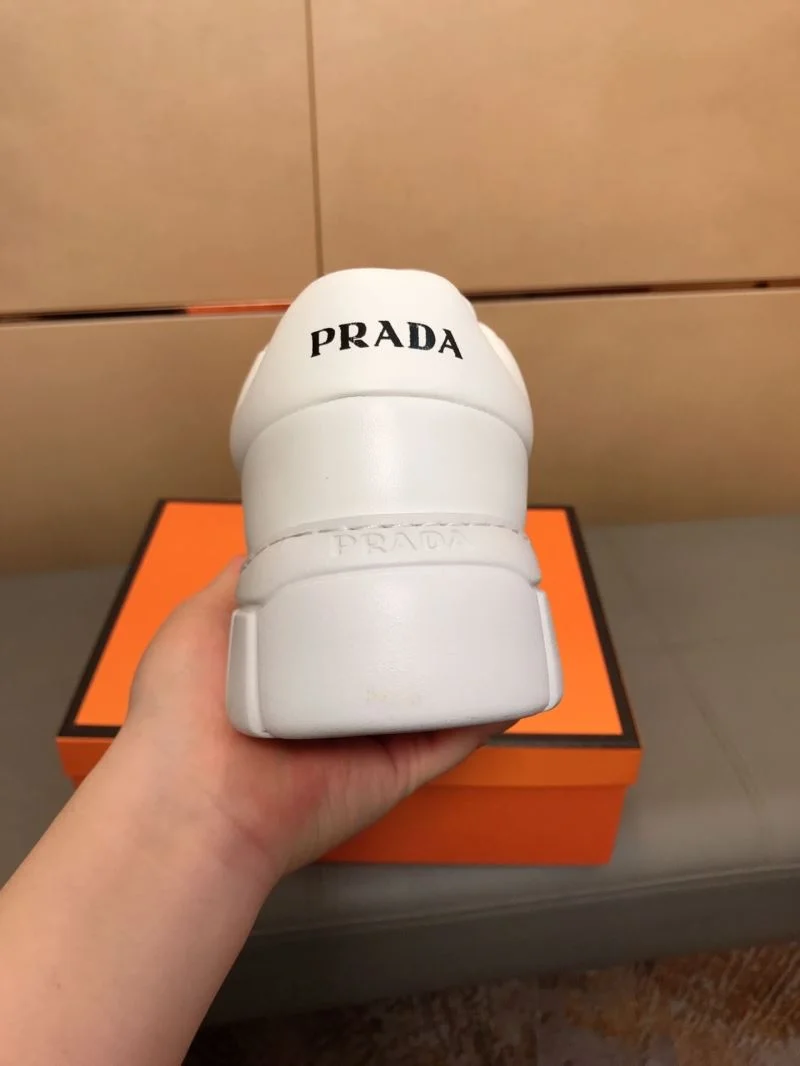 Prada Low Shoes Effortless 35278