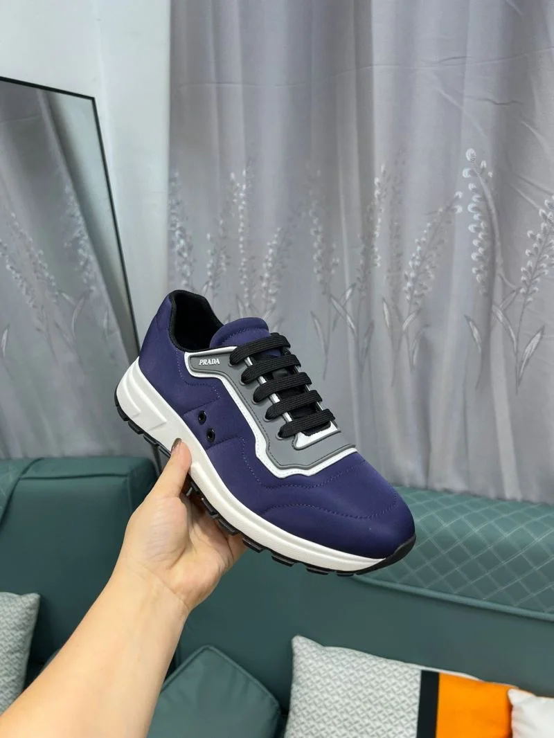 Prada Low Shoes Durable 35257