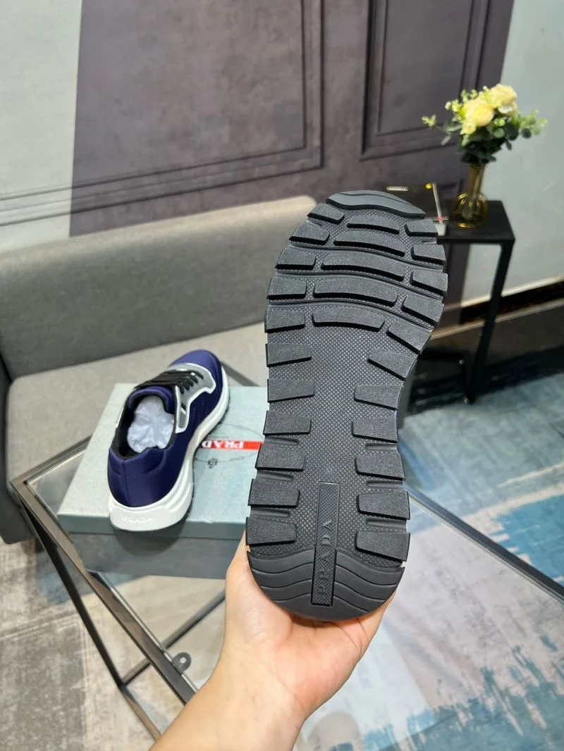 Prada Low Shoes Durable 35257