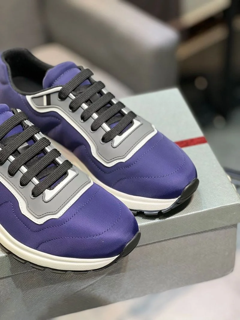 Prada Low Shoes Durable 35257