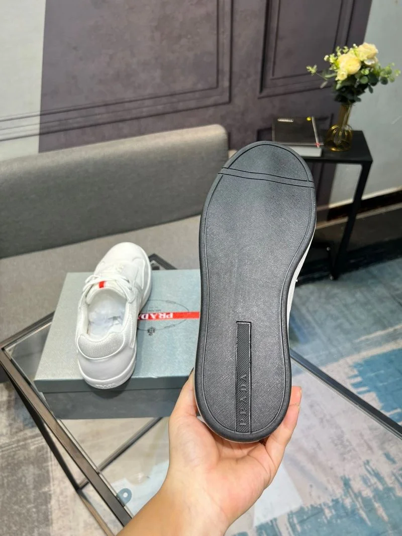 Prada Low Shoes MultiPurpose 35237
