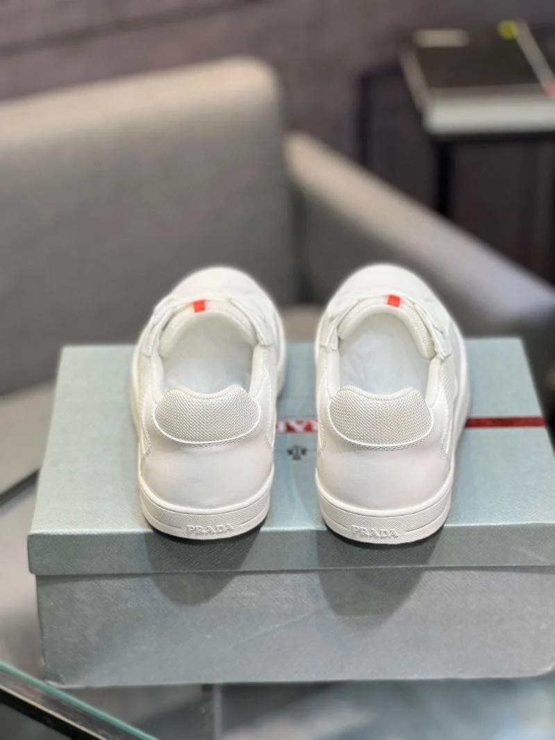 Prada Low Shoes MultiPurpose 35237
